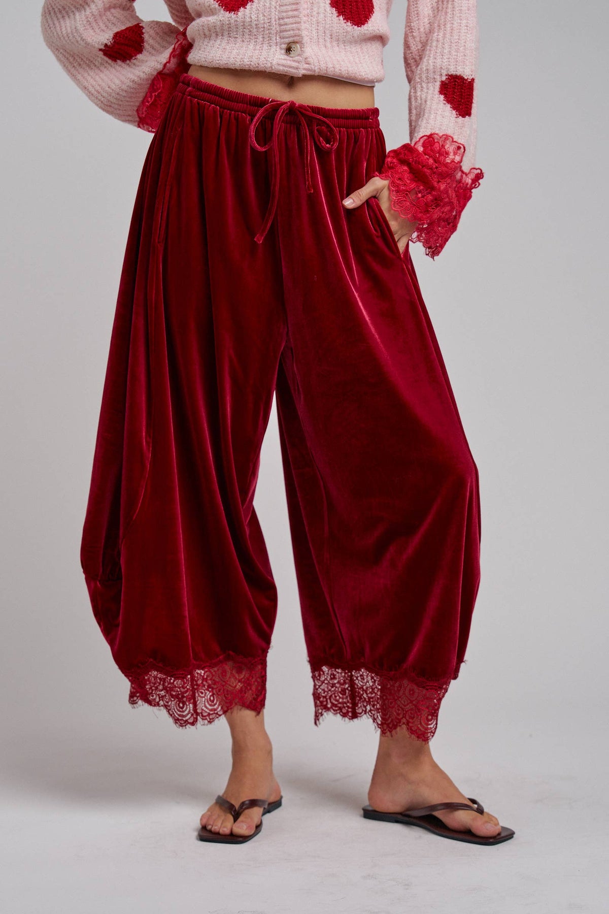 HOLIDAY VELVET FLOWY WIDE BALLOON LEG PANTS_JLB80092-02