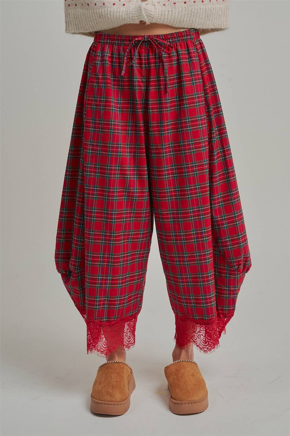CHRISTMAS PLAID LEG PANTS WITH DELICATE LACE HEM_JLB80092-05